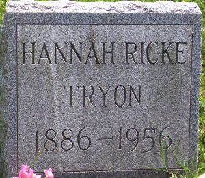 image: Hannah Bigelow Locke Ricke Tryon headstone