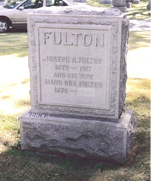 image: Joseph Newton Fulton and Maude Ora Locke Fulton headstone
